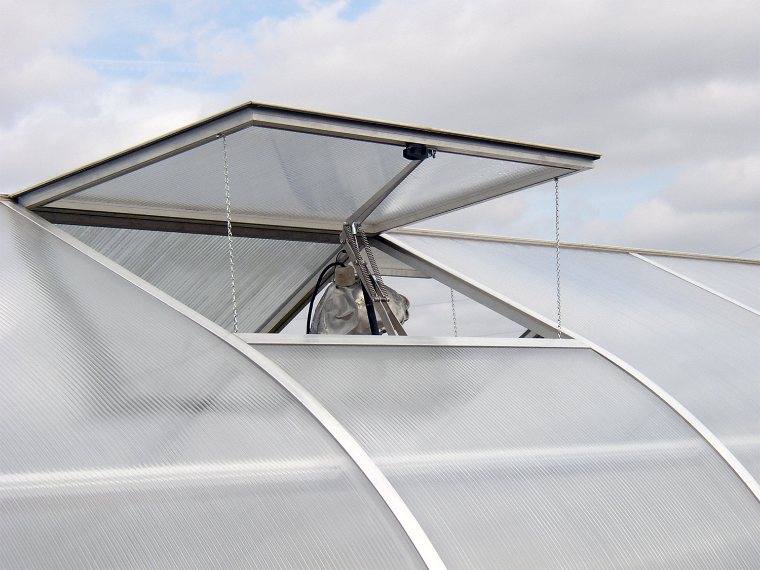 Riga Roof Window Wind Restraint System
