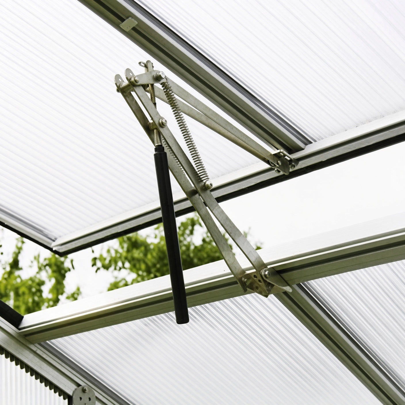 RIGA Automatic Window Opener with Quick-Release Arm